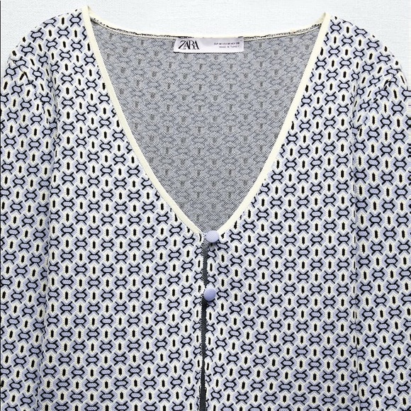 Zara Jacquard Knit Cardigan - Picture 8 of 8